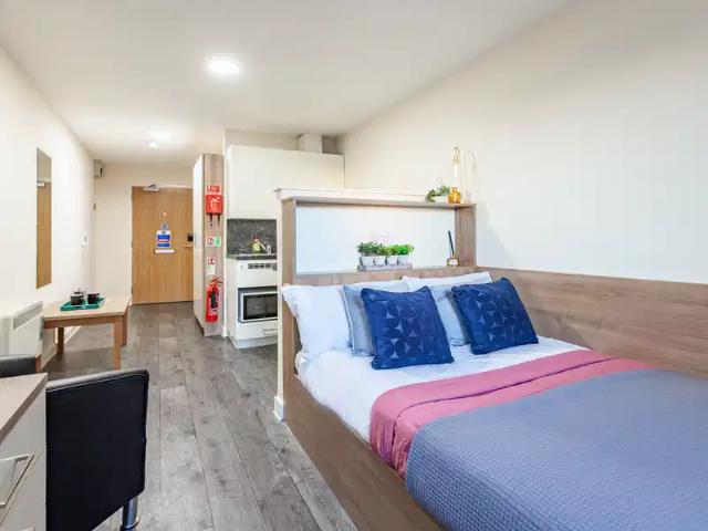 Neuadd Kyffin, Bangor Student Accommodation | Amber