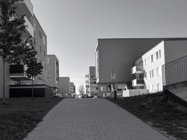 NeubauWohnung mit 3 Zimmern und Balkon