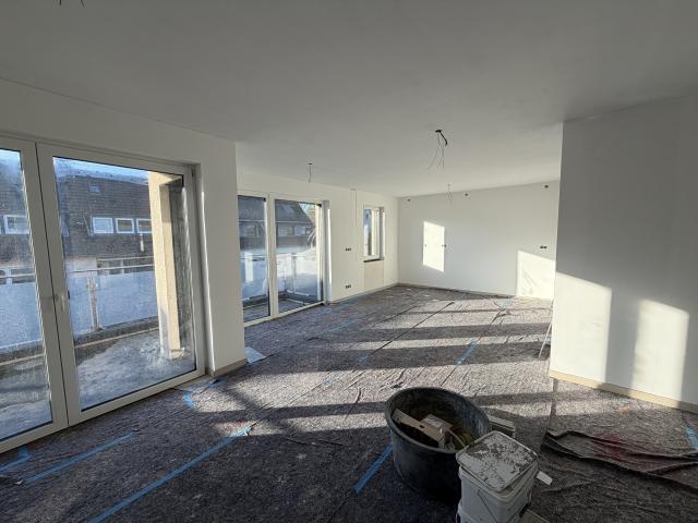 Neubauwohnung mit Einbauküche!* Miele Einbaugeräte, BORA Kochfeld und Nähe zum Rhein