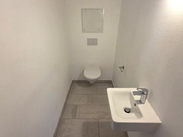 Neubauwohnung mit großer Loggia / Deckenkühlung / 1.OG / Ab JULI!