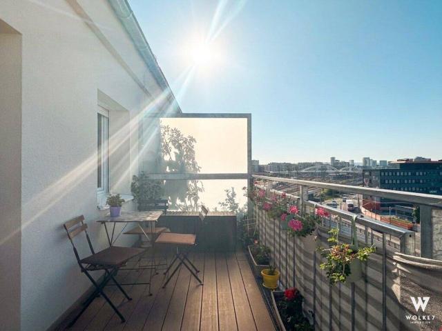 Neubauwohnung mit spektakulärem Fernblick in zentraler Lage: 2 Zimmer | 2 Terrassen | 6. Stock ohne Lift