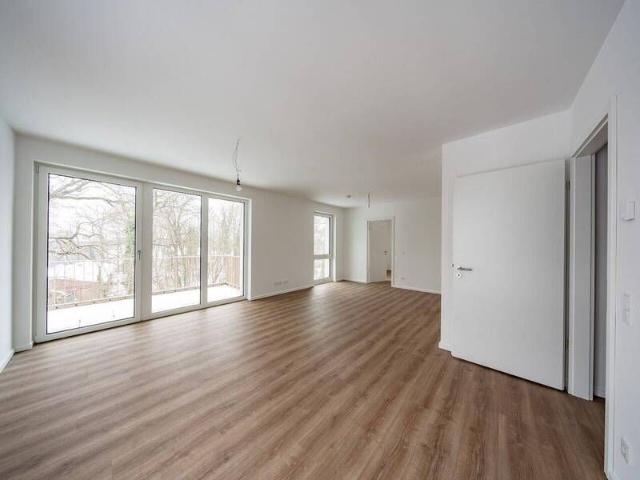 Neubauwohnung im Erstbezug mit Fußbodenheizung und Balkon