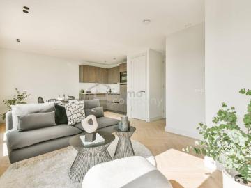 Wohnung zum Verkauf in 2500 - Balkon, Parkplatz