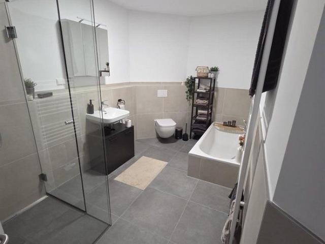 Neubauwohnung 3 Zimmer mit Balkon in Hannover Stöcken/Leinhausen