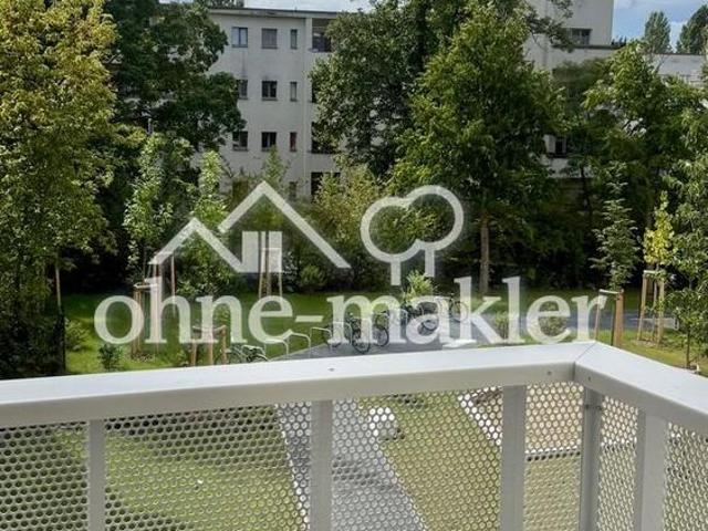 Neubau! 1 Zimmer möbliert mit EBK + Balkon + Abstellkammer + Waschmaschinenanschluss in Adlershof!