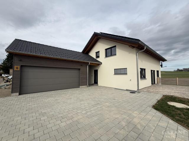 Neubau 2026 mit Weitblick hochwertiges Einfamilienhaus mit Doppelgarage
