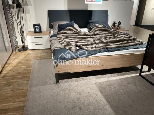 Neubau 2 Zi WHG in Feldmoching möbliert und mit Balkon, Erstbezug
