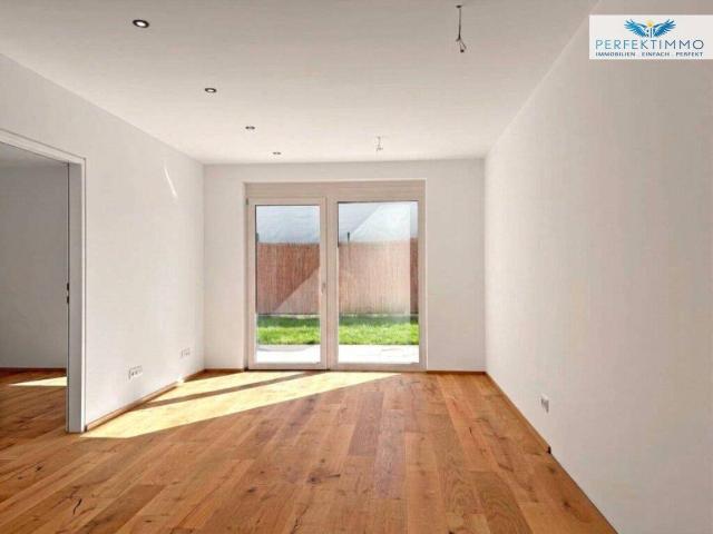 Neubau: 2 Zimmer Wohnung mit Terrasse und Garten Top 2