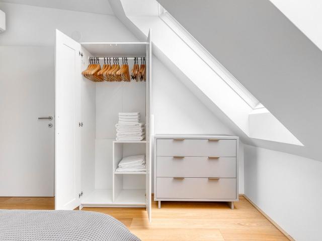 Neubau 2br w/ terrace & elevator, nr restaurants, Vienna Amsterdam Apartments for Rent
