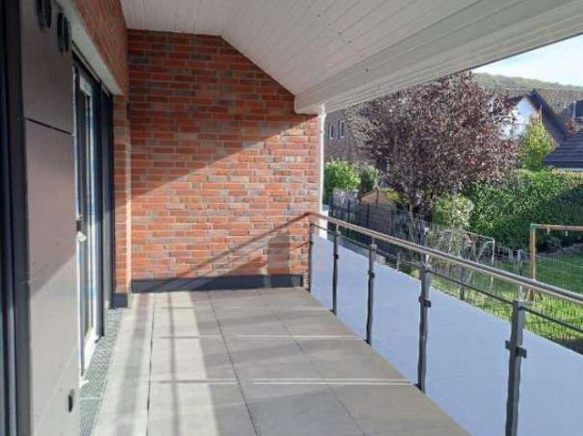 Neubau! Barrierefreier Erstbezug: Hochwertige 2 Zimmer Wohnung mit Traumbalkon & Aufzug in Sackgasse