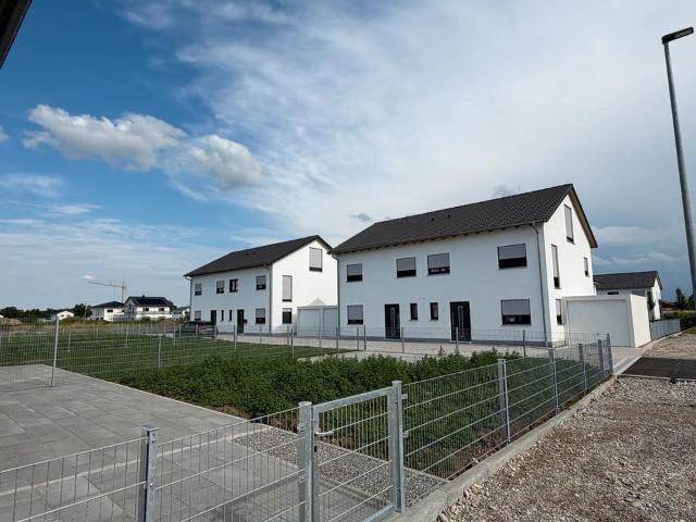 Neubau bezugsfertige Doppelhaushälfte provisionsfrei