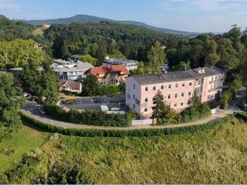 Schöne neue Garconniere mit Terrasse, im Brünnerhaus im Zentrum von Bad Gleichenberg, Vulkanland