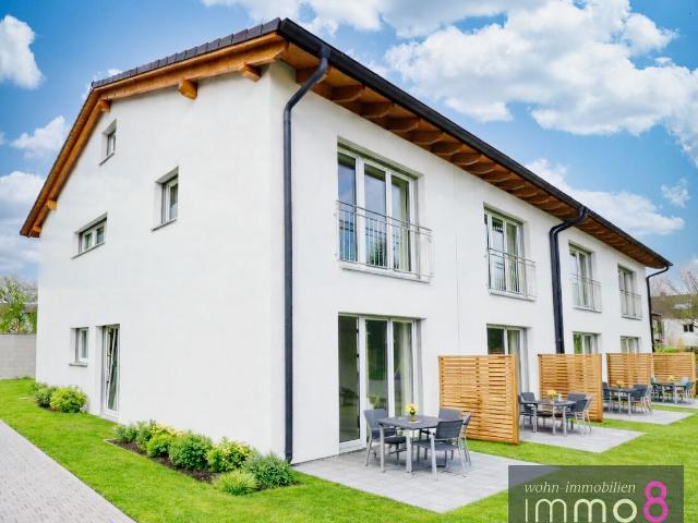Neubau: Gehobenes Wohnen mit Stil und kleinem Garten perfekt für Ihre Familie