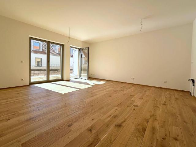 Neubau. ! Gemütliche 2 Zimmerwohnung mit Terrasse und Garten auf Gut Deutschhof. !