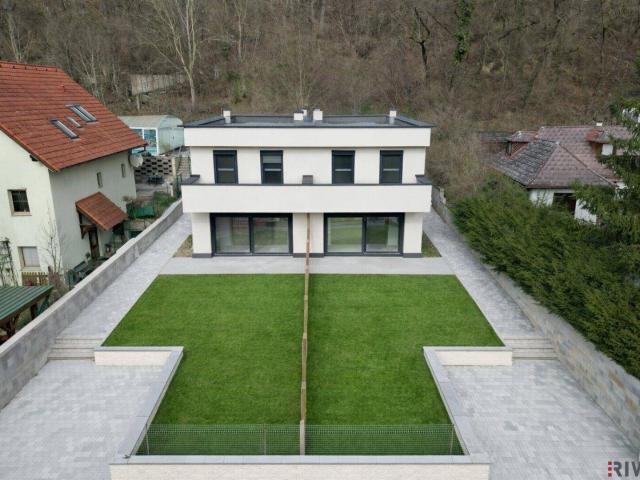 Neubau Doppelhaus mit großem Garten und eigenem Waldstück | 4 Zimmer | Südseitiger Garten/Terrasse | Vollunterkellert | Luftwärmepumpe | 2 Einheiten verfügbar