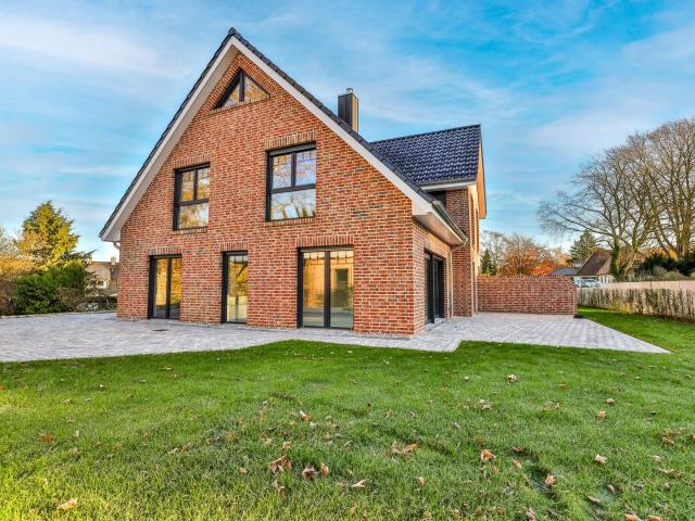 Neubau Doppelhäuser in Scharbeutz Klingberg – Traumlage am See, nur wenige Minuten zur Ostsee!