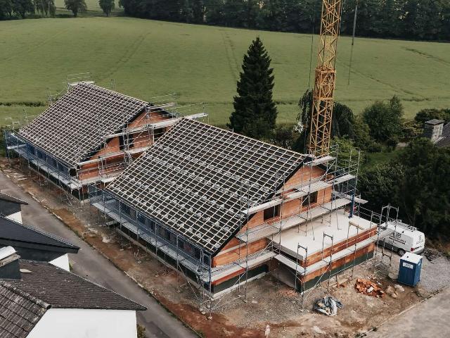 Neubau Doppelhaushälfte in Blomberg – Ruhige Lage am Stadtrand mit idyllischem Grünblick