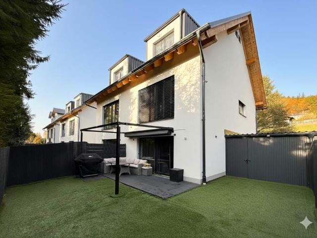 Neubau Doppelhaushälfte Lengau | 6 Zimmer, Südgarten & Carport | BJ 2023, modern & energieeffizient