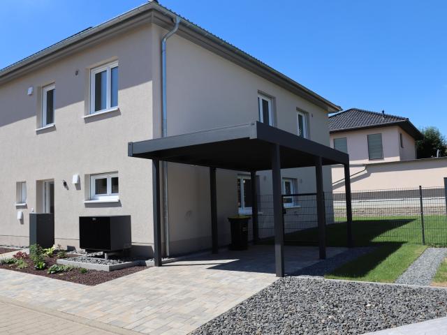 Neubau DHH in Magdeburg Diesdorf / familienfreundlicher Garten / Photovoltaik / 2 Stellplätze