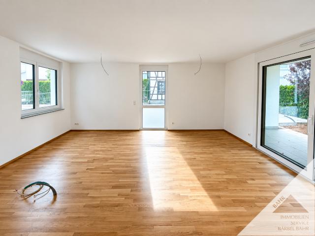 Neubau Erdgeschosswohnung im Herzen von Holzgerlingen!
