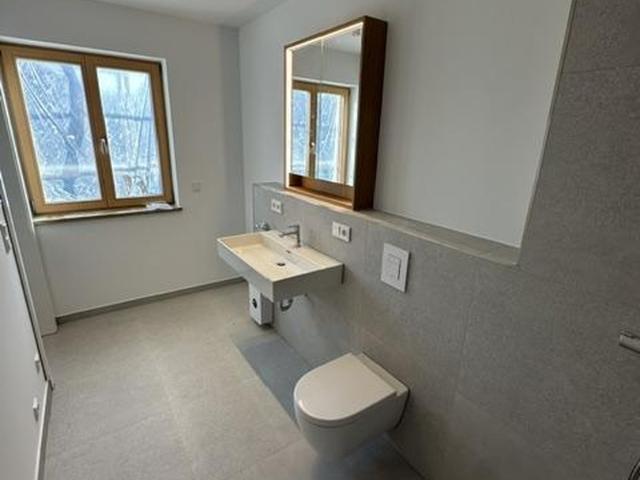 Neubau Erstbezug Maisonette 3 ZW inkl. EBK, Stellplatz, Keller, ca. 66m² Wfl