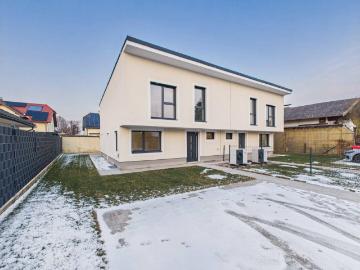 Haus zum Verkauf in 2201 - Garten, Keller