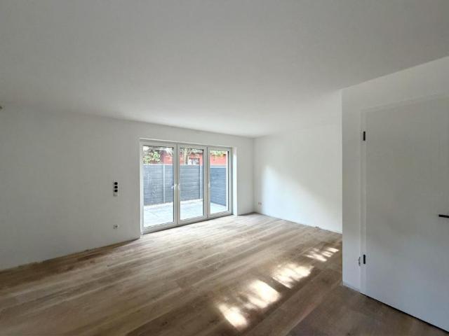 Neubau Erstbezug: Attraktive 2 Zimmer Wohnung im Erdgeschoss