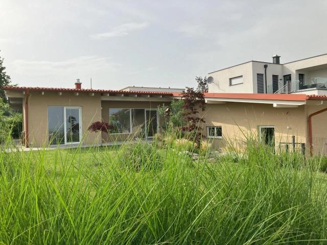Neubau Erstbezug Bungalow mit Seeblick in Breitenbrunn Provisionsfrei