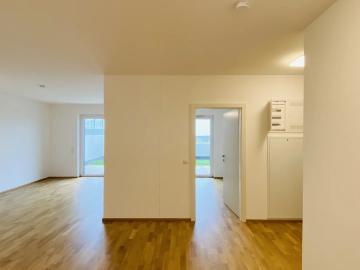 Neubau Erstbezug Drei Zimmer Wohnung mit großflächigem Außenbereich und traumhaften Ausblick