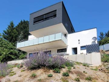 Neubau Erstbezug! Stylisches EFH mit Einliegerwohnung!