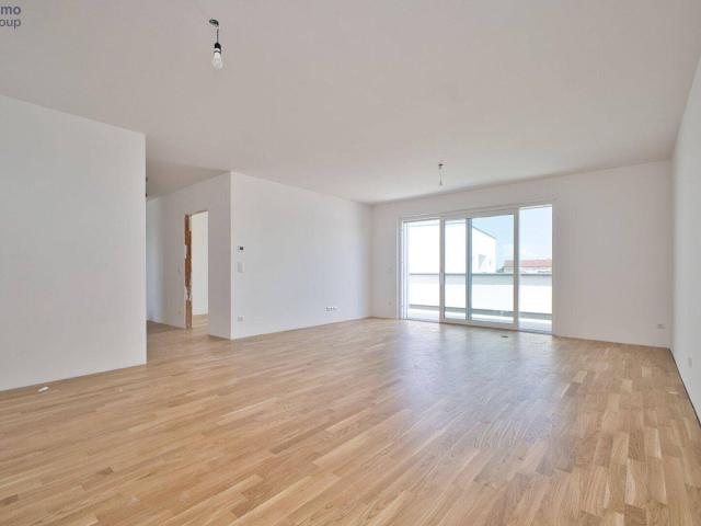 Neubau Erstbezug Traun: 3 Zimmer, 81 m², Loggia, Top 8