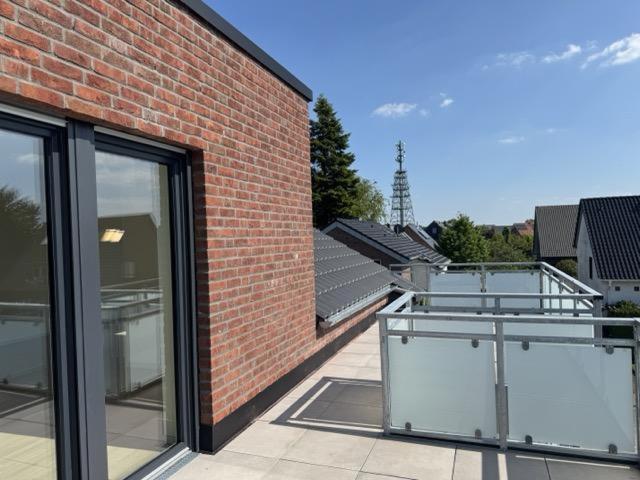 Neubau Erstbezug! 3 Zimmer mit Aufzug, Balkon & Top Ausstattung – provisionsfrei