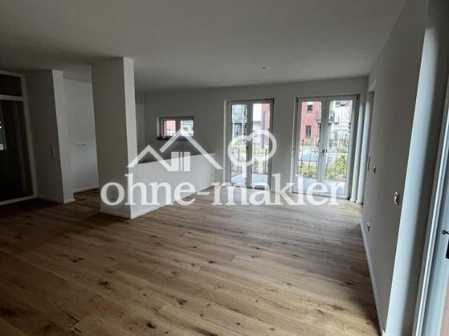 Neubau Erstbezug: 4 Zimmer mit 180 m² Privatgarten