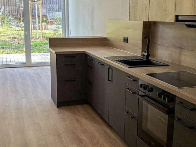 NEUBAU* Exclusives 1,5 Zimmer Apartment mit Einbauküche und Terrasse zum Hofgarten