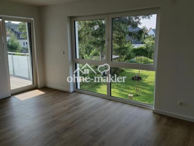 Neubau! Exklusive 3 Zimmer Wohnung mit Balkon!