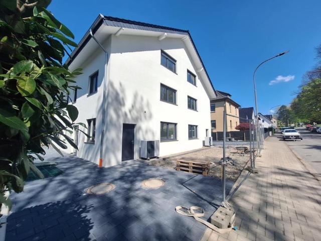 Neubau Haus Doppelhaushälfte zu verkaufen
