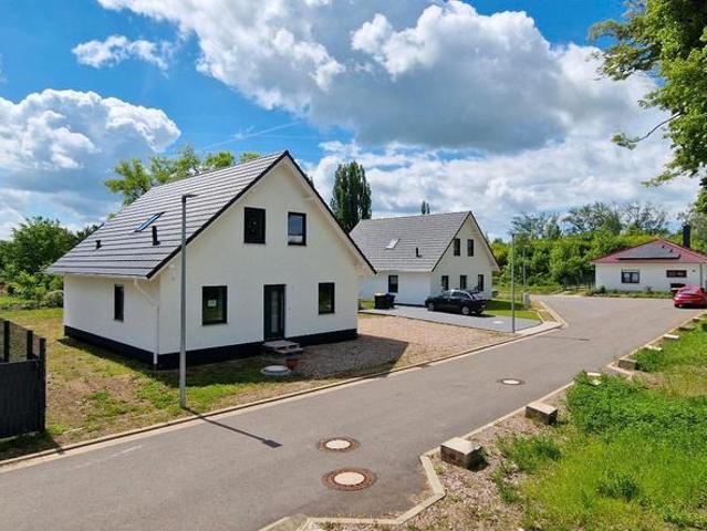 Neubau in Gotha nähe ErfurtEisenach Bezugsfertig Provisionsfrei