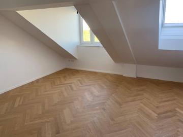 Neubau lichtdurchflutete 5 Zimmer Dachgeschosswohnung mit 60 m2 Dachterrasse zum kaufen!