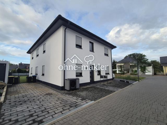 Neubau! Luxuriöses 8 Zimmer Zweifamilienhaus zu Verkaufen!