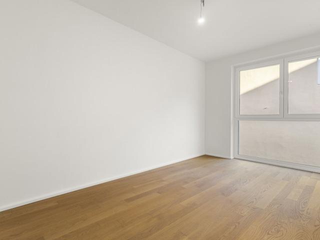 Neubau: Mega 3 Zimmerwohnung mit Terrasse & Garten am Benediktinermarkt!