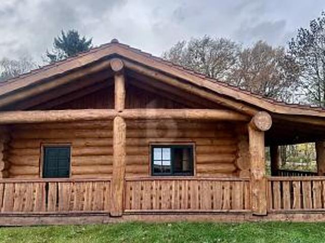 NEUBAU MIT NATURIDYLLE & GROßEM GRUNDSTÜCK