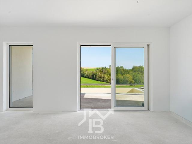 Neubau mit Pool: 5 Zimmer Doppelhaushälfte bei Linz, Wärmepumpe & Carport