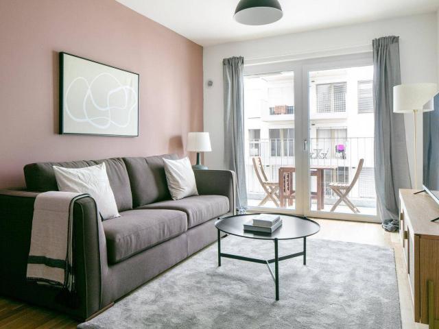 Neubau mit Stil! 3 Zimmer mit Balkon und hipper Wohnküche! Sowie Parkett, Badewanne und Ausblick VIE239