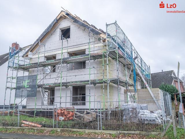 Neubau mit zwei Wohneinheiten kurz vor Fertigstellung