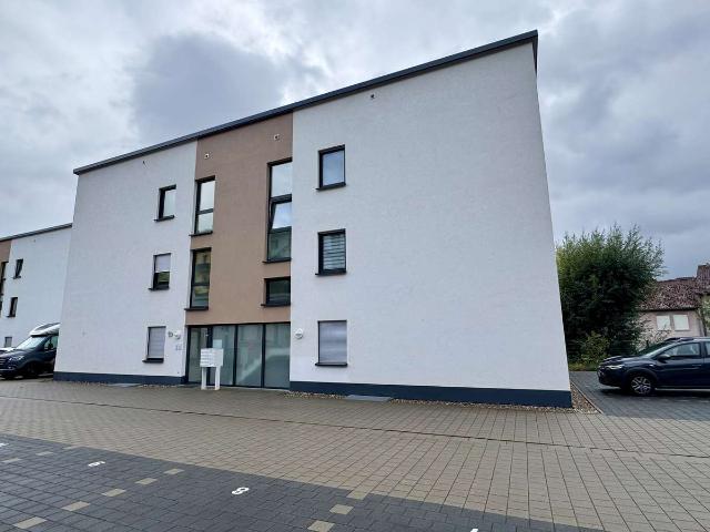 NEUBAU schöne 3 Zimmer Wohnung mit großem Balkon
