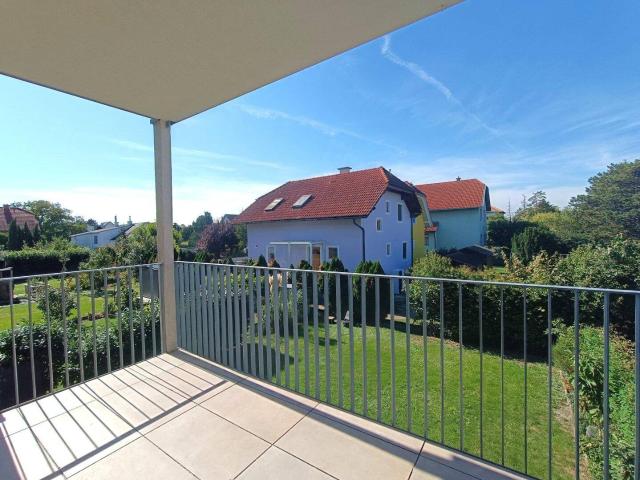 VORSORGEWOHNUNG Neubau! Siedlung Rustenfeld! 4 Zimmer Wohnung mit traumhaftem Ausblick auf rund 103 m² mit Balkon! Stellplatz in hauseigener Tiefgarage optional verfügbar!