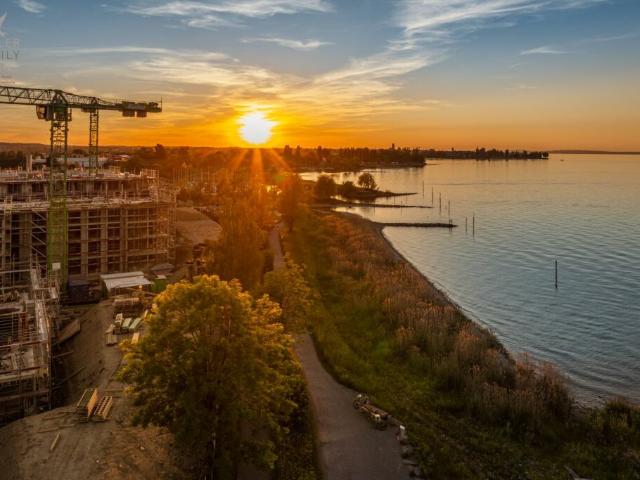 Neubau Projekt Arrivée in HORN: Traumhafte 4 1/2 Zimmer Gartenwohnung mit herrlicher Seesicht