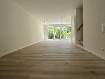 NEUBAU Reihenmittelhaus mit Terrasse, Carport, Schuppen und Wallbox!