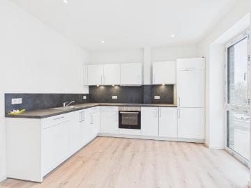 Neubau‑Wohnung in Husum: Maisonette mit Balkon und moderner Ausstattung – Erstbezug