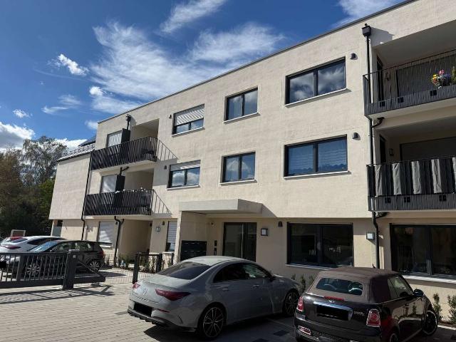 Neubau, teilmöbliert, barrierefrei: Wohnen mit Loggia im Grünen in Dinkelscherben